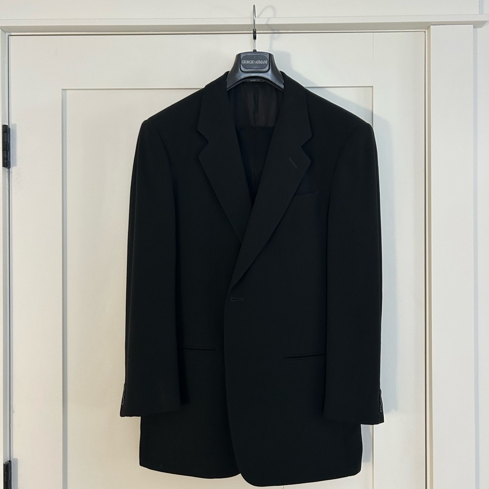 Giorgio Armani Elegant Black Blazer